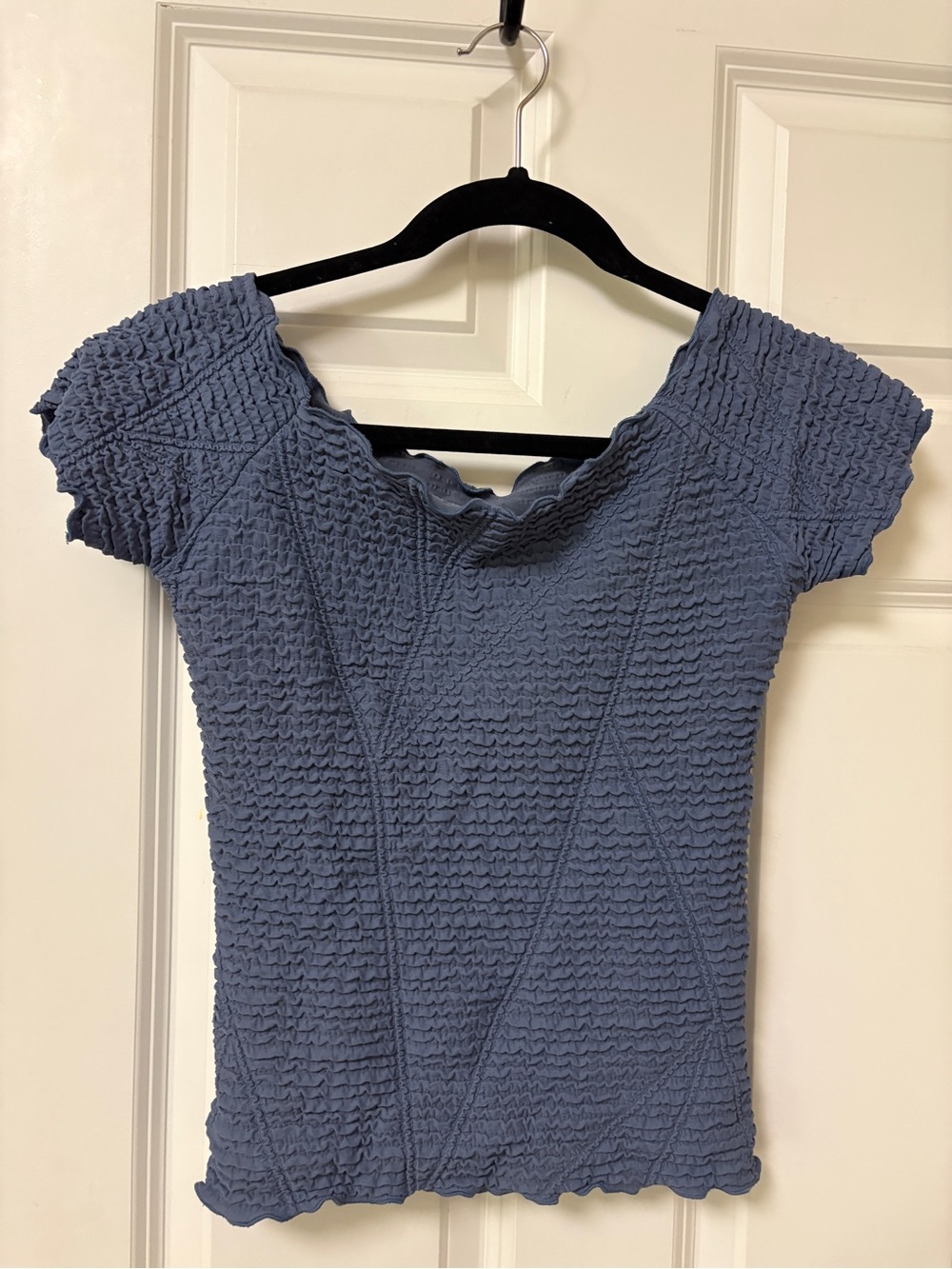Haystacks Textured Smocked Short Sleeve Top in Dusty Blue